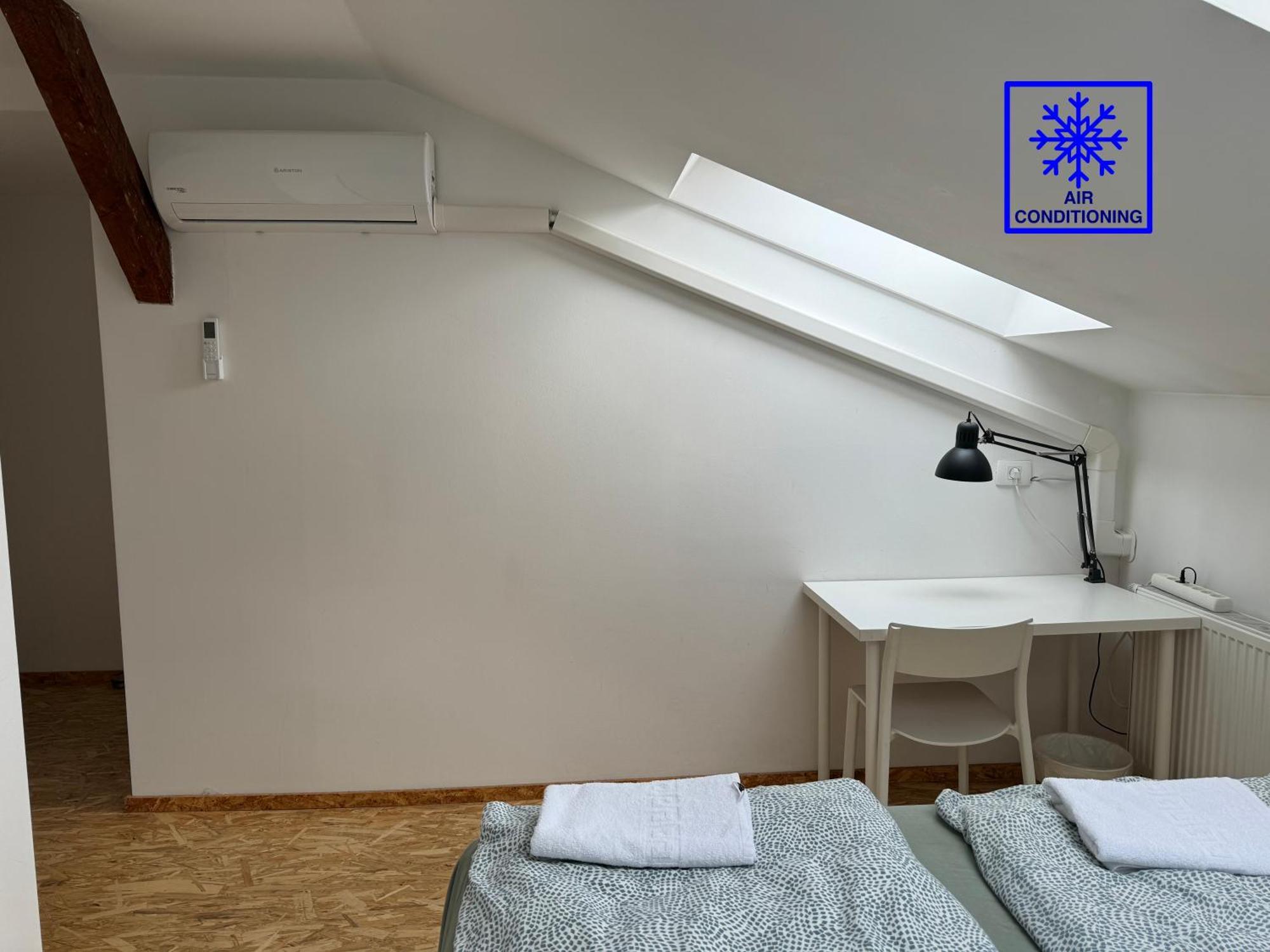 Hostel Tesla House Ljubljana